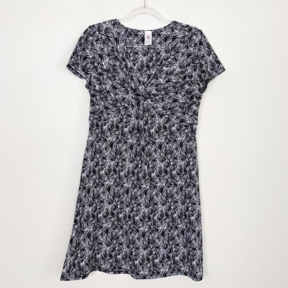 Soybu Dresses & Skirts - Soybu Everywear Short Sleeve Twist Athletic Dress